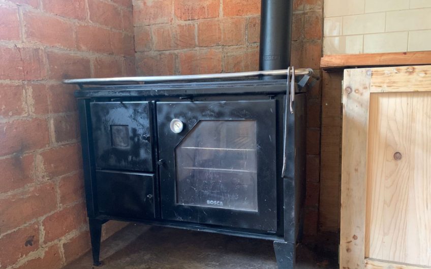 Terreno con casa  ubicada en Paredones