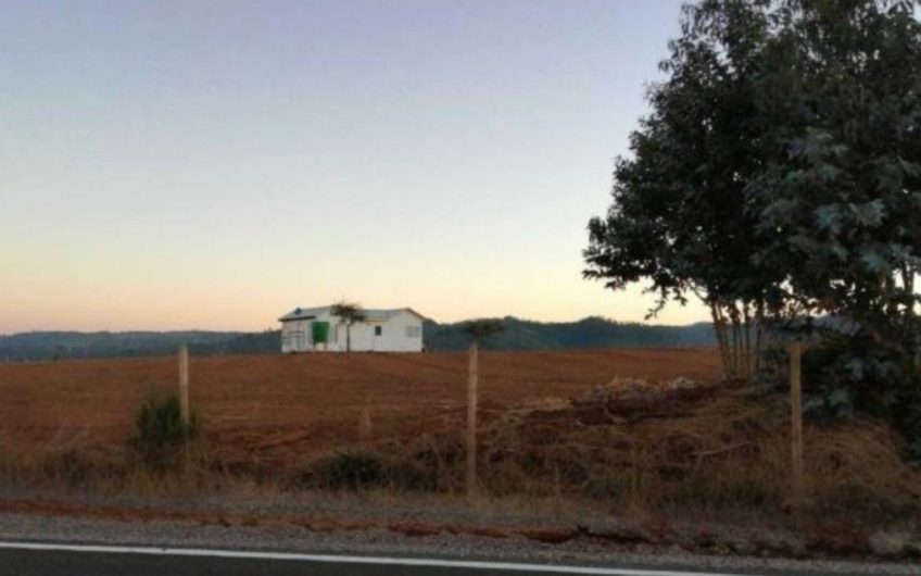 Casa Con terreno Paredones