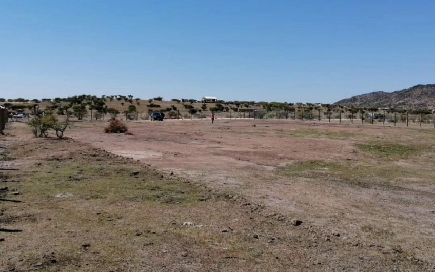 En venta gran parcela de 5000 m²