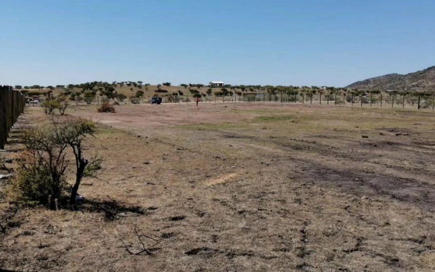 En venta gran parcela de 5000 m²