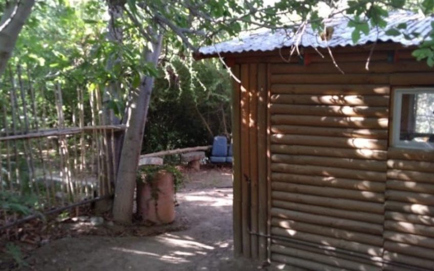 Parcela con 2 cabañas